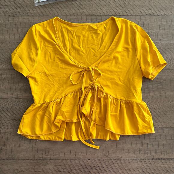Sweatyrocks Women's Ruffle Top Yellow Size Medium - Picture 1 of 2